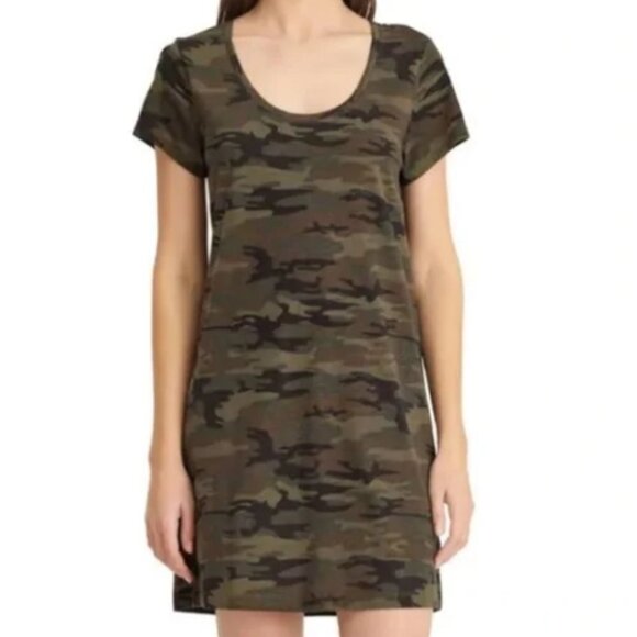 Sanctuary Dresses & Skirts - Social Standard by Sanctuary Camo Scoop T-Shirt Dress Size XL